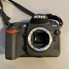 Nikon D200 Digital SLR camera body, fits all Nikkor AF lens, 12k actuations, N75