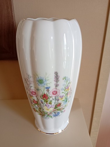 Beautiful vintage aynsley - vintage,