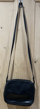 BAG -Tula black soft leather shoulder bag (27/06)