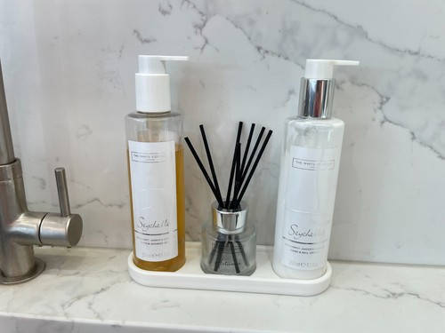 Hand wash diffuser holder - wash,