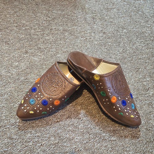 Moroccan womens leather