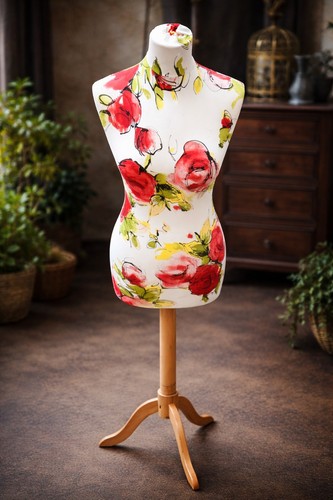 Female mannequin display - mannequin, uk