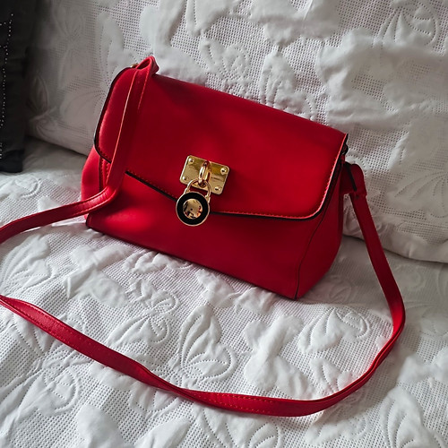 Red faux leather - faux,