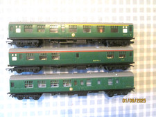 TRIANG 'OO' GAUGE RAKE OF 3 -BR PASSENGER/ BUFFET  COACHES-UNBOXED