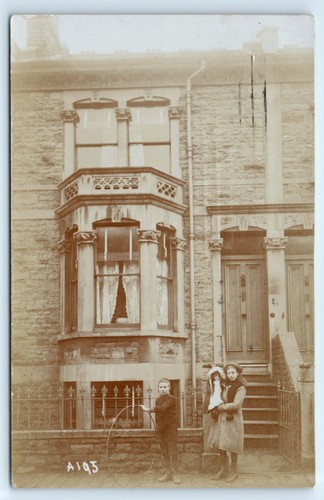 Postcard pine grove place - 10,