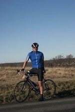 Hawte cycle jersey,  blue, full spec. Size S ideal for teenage cyclists. New. 