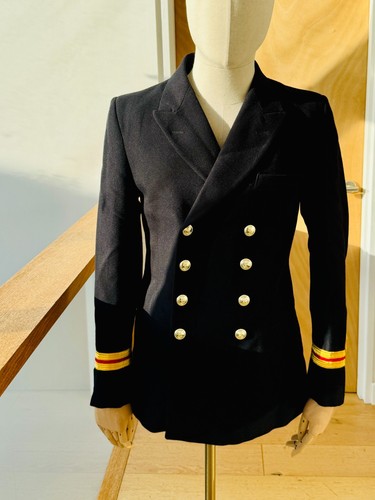 Royal navy surgeon lieutenant - navy,