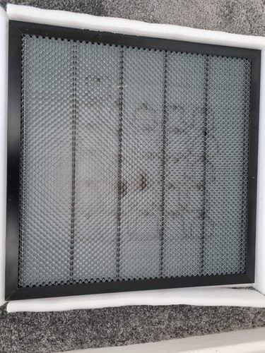 Honeycomb laser bed working - bed,