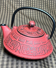 Cast Iron Red Metal 5.5"