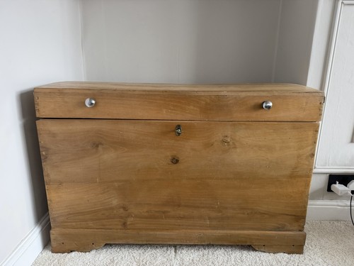 Wooden storage chest blanket - wooden,