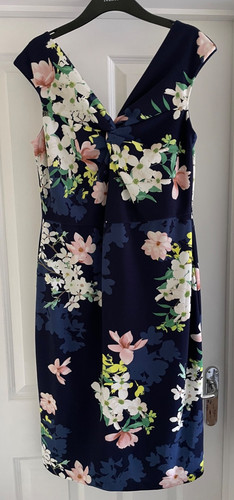 Ladies sleeveless neck navy - v,
