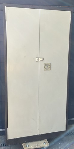 Metal tool storage cabinet - , for