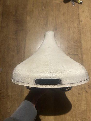 Vintage sprung saddle - , with