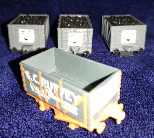 Ertl thomas the tank engine - thomas,