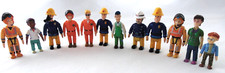 FIREMAN SAM AND FRIENDS - 12 POSABLE FIGURES
