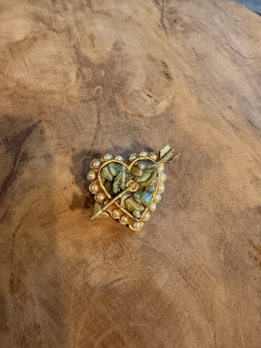 Vintage exquisite heart arrow - exquisite,