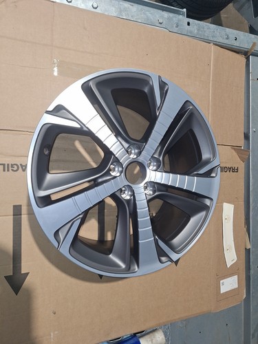 Peugeot 308 grey alloy - peugeot,