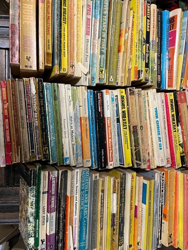 75x vintage paperback books - 75x,