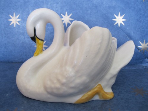 Sylvac swan figurine white - swan,
