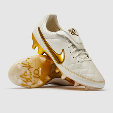 Ronaldinho x Nike Tiempo