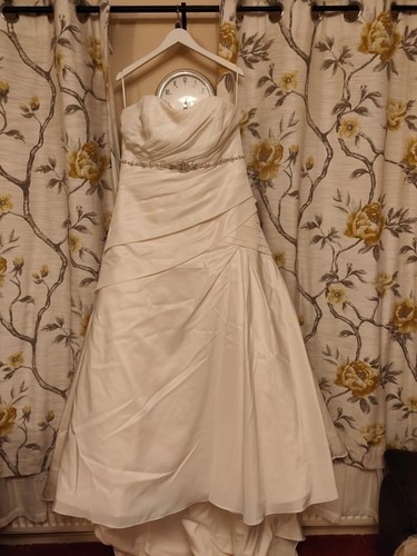 Wedding dress - wedding,