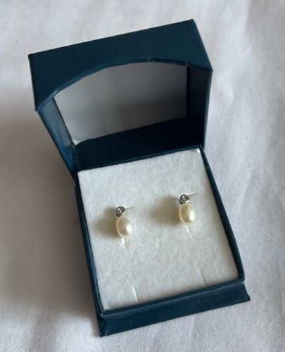 Freshwater pearl and - pearl,