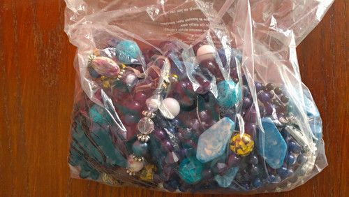 Mistery bag broken - of,