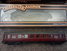 MAINLINE 937329 STANIER 60' 2ND Corrider Coach W1087W BR Maroon OO Gauge 