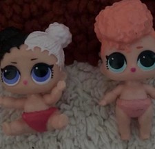 L.O.L Surprise Lil Sisters Bundle Of Two Really Cute Used Comes With Accessories