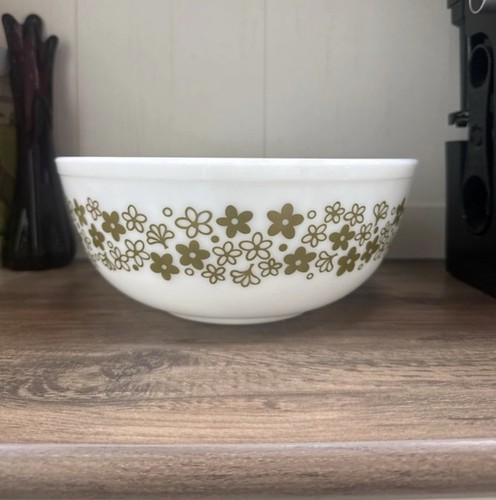 Vintage pyrex 4qt - pyrex, spring