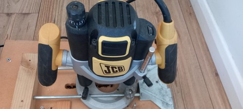Jcb ro1500 plunge router 1500w - jcb,