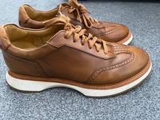Russell & Bromley Brown
