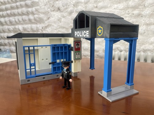 Playmobil police station - playmobil,