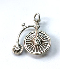 VINTAGE, SILVER CHARM /