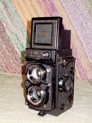 Yashica mat 124g 6x6 120 - yashica,