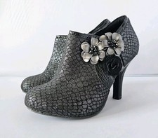 Ruby Shoo Electra in Black Shimmer Size 5/38 RARE & GORGEOUS SHOES