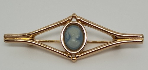Vintage blue cameo brooch - cameo,