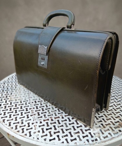 Unusual vintage green - unusual,