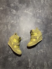 Ash Bowie Isabel Marant Style