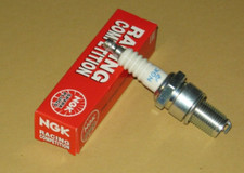 Spark plug NGK for Suzuki PE