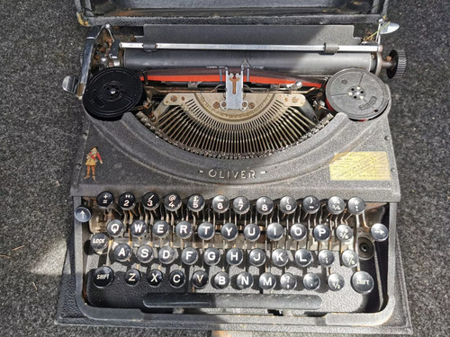 Vintage oliver portable - vintage,