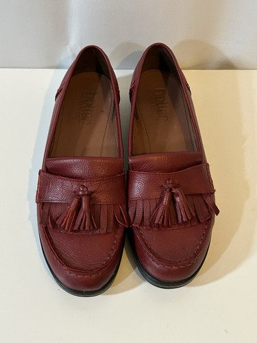 Hotter red leather tassel