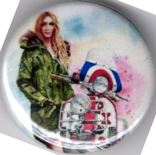 Mod girl pin - mod, 25mm