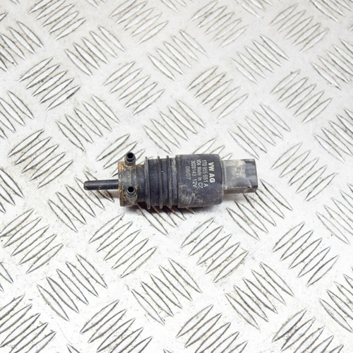 Audi window washer tank - q7,