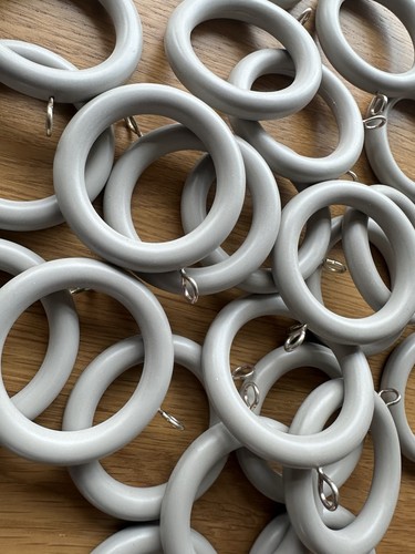 Grey wooden curtain rings - grey,