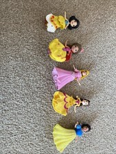 Disney Princess Magiclip Style Dolls With Soft Rubbery Dress Bundle