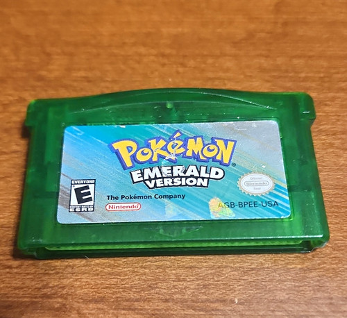 Nintendo pokémon emerald - pokémon:,