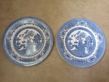 2 x Vintage EIT old willow pattern blue & white dinner plates 26cm - S7