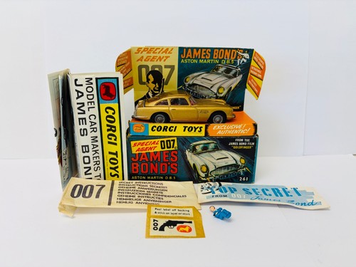 Corgi toys 261 - toys, bond