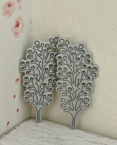 Berry foliage metal - berry,